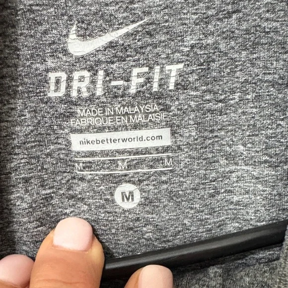 Nike NWOT❤️ Charcoal Quarter Zip Pullover with Orange Accent. - Picture 6 of 9